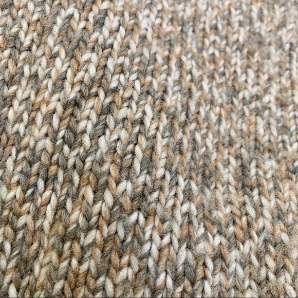 CK Calvin Klein | Peppered Tan Gray White Merino Wool Blend Knit Scarf - Picture 4 of 4